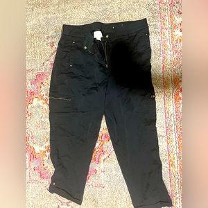 Chico's Cargo Capri (Black)